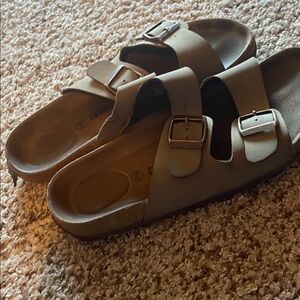 Women's Tan Sandals